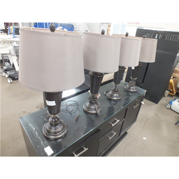 4 Lamps