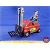 Image 1 : Tin Toy : Forklift (1.5V Dry Battery - Bottom) (7-1/4"H x 4"W x 10"D) (SEE PICS!)