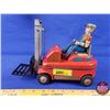 Image 3 : Tin Toy : Forklift (1.5V Dry Battery - Bottom) (7-1/4"H x 4"W x 10"D) (SEE PICS!)