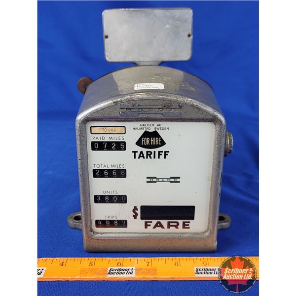 TAXI Meter (Working) (9"H x 5-3/4"W x 4-1/4"D) (SEE PICS!)