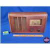 Image 2 : Marconi Model 146 Table Top Wood Box Radio (Un-Tested / No Battery) (9"H x 15-1/4"W x 7-3/4"D) (SEE 