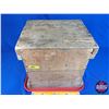 Image 1 : Wood Egg Crate (Stamped: Mfd. by Thorkelsson Ltd. The Master Box-Makers Winnipeg, Canada) (c/w Trays