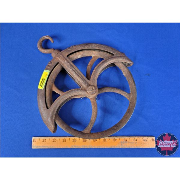 Cast Hay Loft Pulley (10"H) (SEE PICS!)