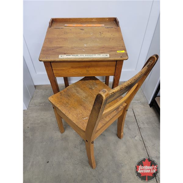 Student Desk & Chair (Desk Slope - Lift Top) (31-1/2"H x 22"W x 20"D) (SEE PICS!)