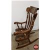 Image 5 : Rocking Chair (45"H x 24"W x 33"D) (SEE PICS!)