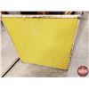 Image 8 : Folding Table (Yellow Top) (26-1/2"H x 30"W x 30"D) (SEE PICS!)