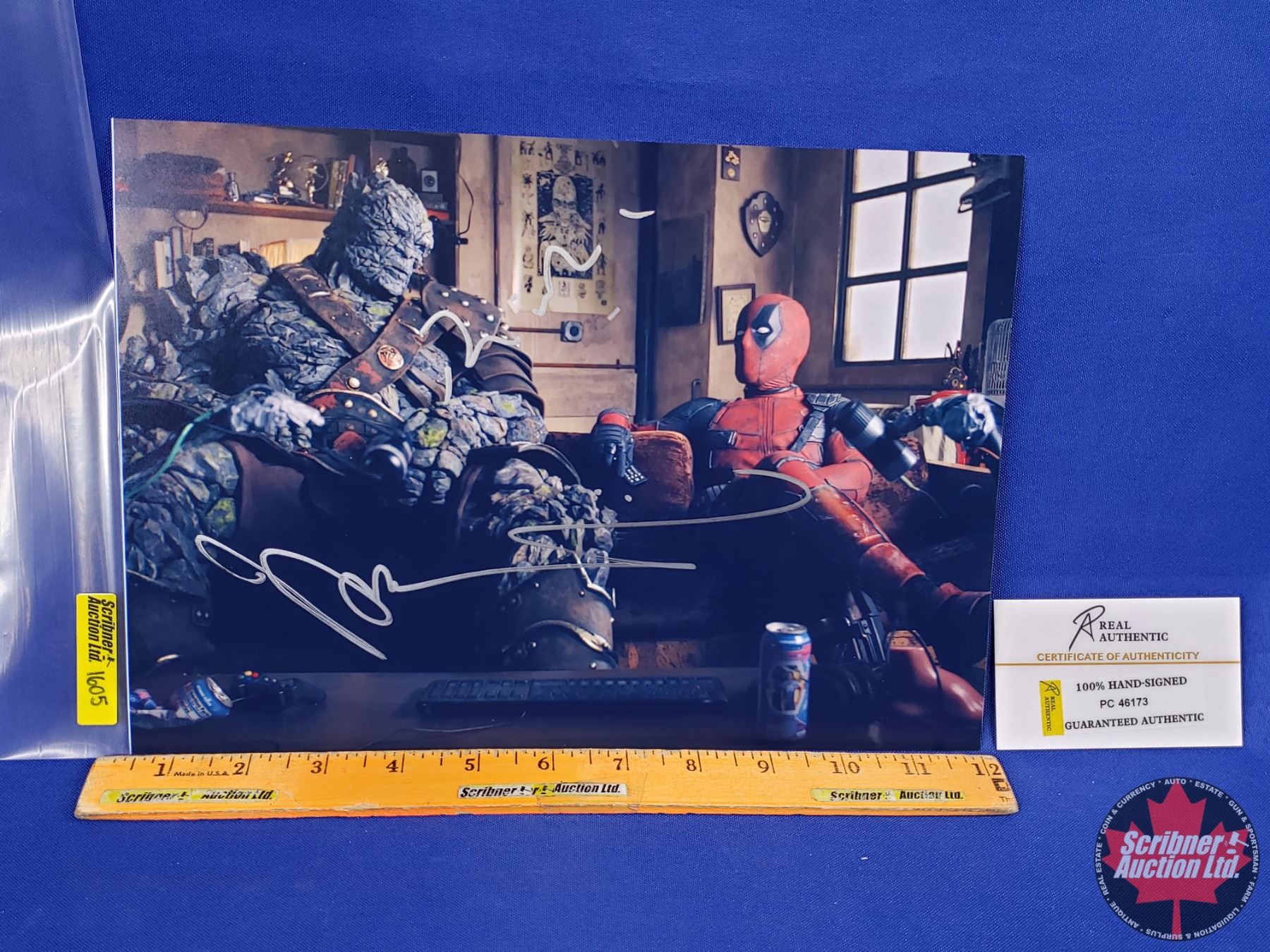 DEADPOOL ~ Signed Photo: Ryan Reynolds (8x10) (with COA) (SEE PICS!)