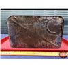 Image 6 : OIL TIN : JOHN DEERE Special-Purpose Oil (2 Canadian Gallons) (13-1/2"H x 8-1/2"W x 5-1/2"D) (SEE PI