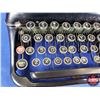 Image 4 : REMINGTON 5 Typewriter "Remington Rand Limited" (Needs some TLC) (SEE PICS!)