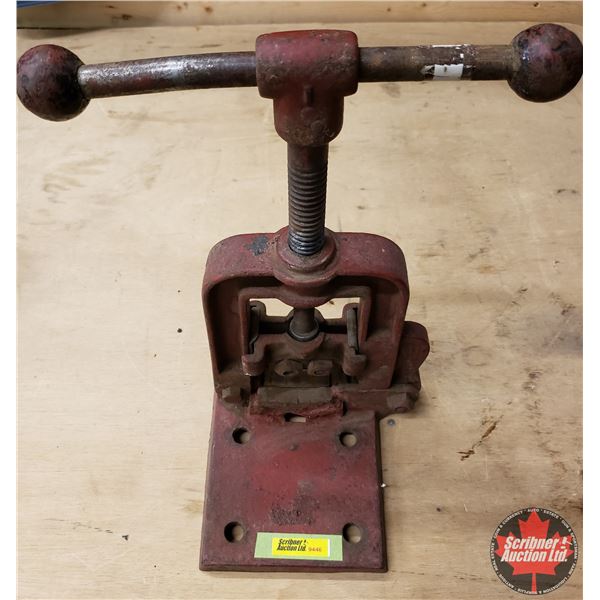 Crane Co. Pipe Vise (Chicago) (15"H x 8"W x 8"D) (SEE PICS!)