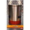 Image 3 : OIL TIN : Mobiloil (5-1/2"H x 4"Dia) (SEE PICS!)