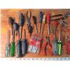 Image 2 : lot of screwdrivers hand tools