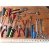 Image 3 : lot of screwdrivers hand tools