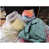 Image 2 : bag of towels , wash cloths , tea towels