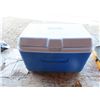 Image 1 : Rubbermaid cooler