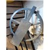 Image 6 : grain elevator bin wheel - rare