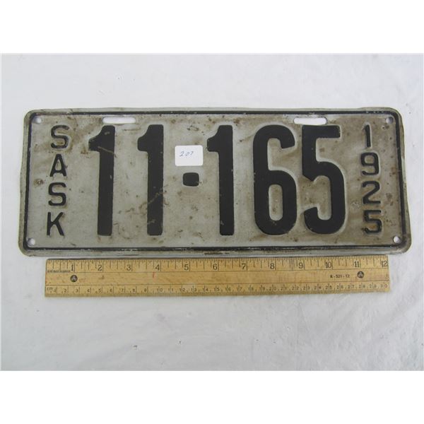 1925 Saskatchewan License Plate