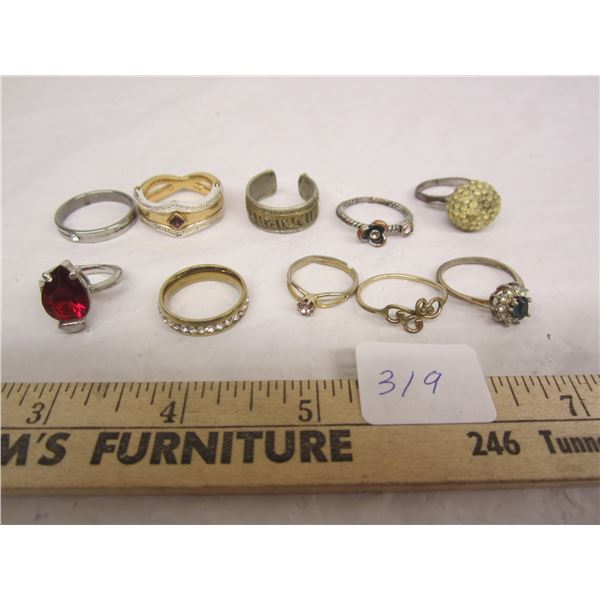 Lot of 10 Vintage Rings