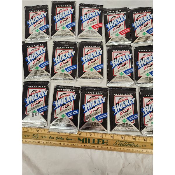 15 Packs of 1990-91 Upper Deck Hockey