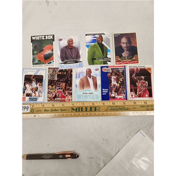 Lot of 9 Michael Jordan cards