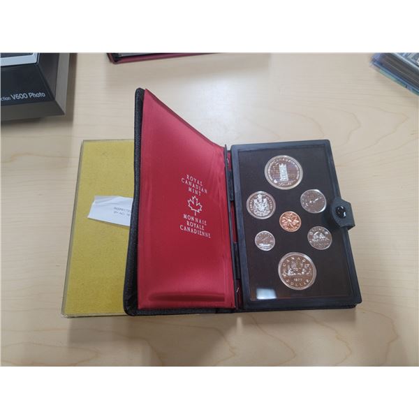 1977 Double Dollar Set