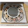 Image 1 : Mirror decorated with sea shells