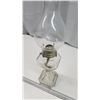 Image 3 : #2 Colonial clear glass coal oil lamp, w/ chimney