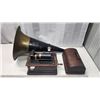 Image 2 : "Edison Standard cylinder" phonograph, c/w large brass bell horn - tested working