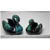 Image 1 : 2 Blue Mountain pottery swans - 1 large, 1 med