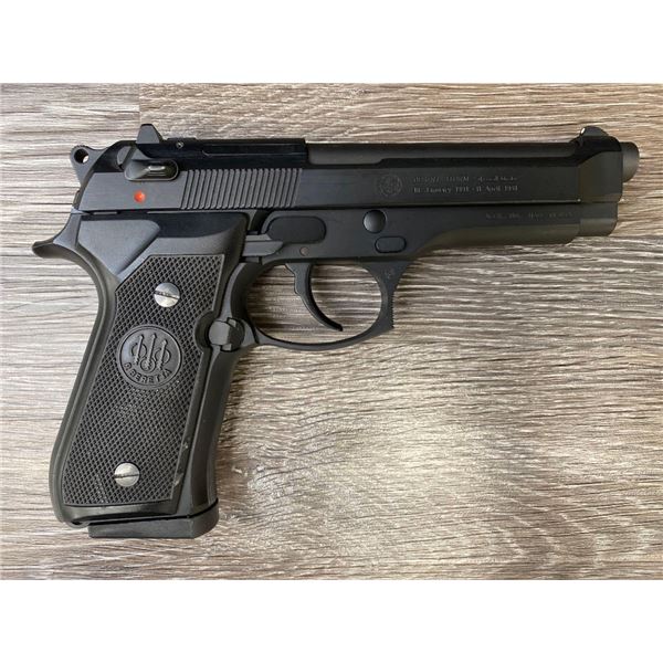 COMMEMORATIVE DESERT STORM BERETTA 92FS 9MM SEMI AUTO PISTOL