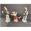 Image 1 : 3 ASSORTED CLOWN FIGURES