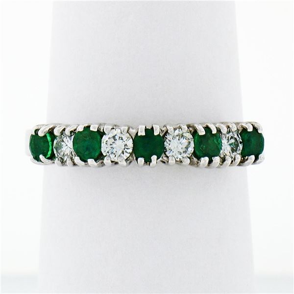 18k White Gold 1.36 ctw Alternating Round Diamond & Emerald Wedding Band Ring 5.