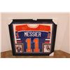 Image 1 : * Mark Messier Framed Autographed Edmonton Oilers Jersey w/ Certificate of Authentication- 35" x 31"