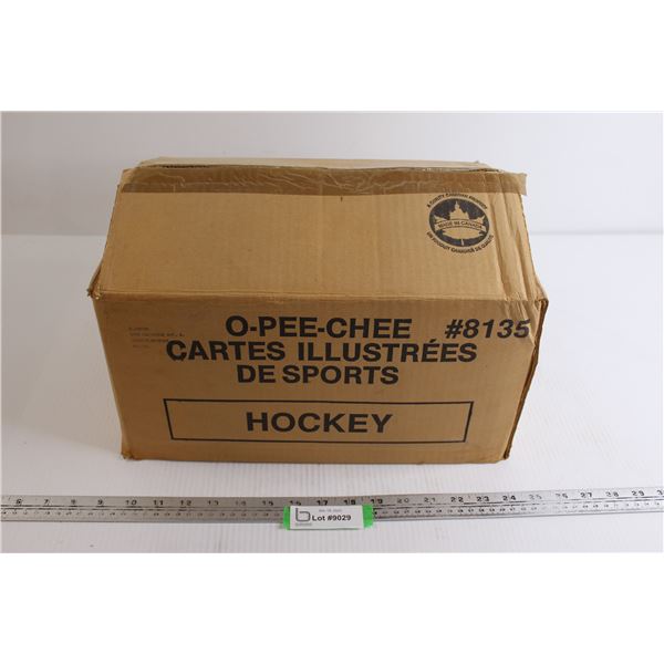 OPC 1989-90 Hockey Vendor Box - Over 8000 Cards Approx 24 Sets w/ 24 Cards in Each - Rookie Sakic, L