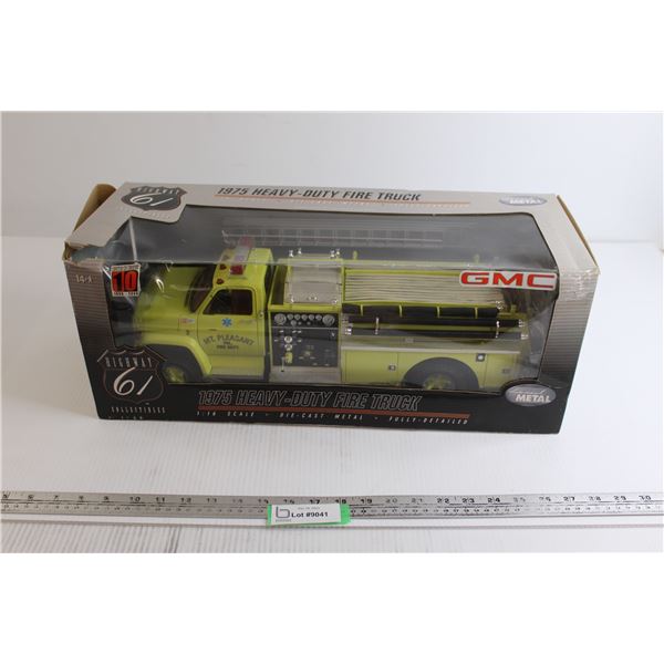 * Highway 61 Collectibles 1975 Heavy-Duty Fire Truck Die Cast - 1/16