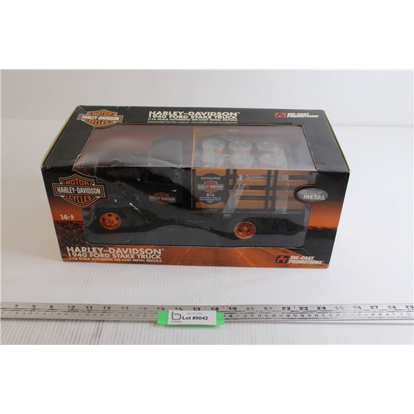 * Die-Cast Promotions Harley-Davidson 1940 Ford Stake Truck Die Cast - 1/16