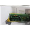 Image 2 : Spec Cast Oliver Highly Detailed 77 Diesel Tractor Die Cast - 1/16