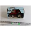 Image 1 : ERTL Ford 8N Tractor Die Cast - 1/16