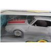 Image 2 : ERTL Collectibles American Muscle 1969 Oldsmobile 4-4-2 W-30 Die Cast - 1/18
