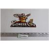 Image 1 : The Famous Pioneer Club Sign - 7 1/2" x 5"
