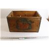 Image 1 : Canada Dry Wooden Crate