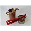 Image 6 : Vintage Potato Ricer - Vintage Oil Can
