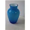 Image 4 : Blue & White Cased Glass Vase