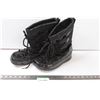 Image 1 : Women's Size 8 Winter Boots - Sungtech