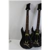 Image 4 : (3) Guitar Hero Guitars