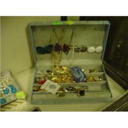 BOX OF ASSORTED JEWELRY