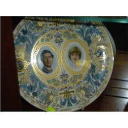 LARGE DIANA & CHARLES COMMEMMERATIVE PLATE