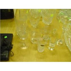 LOT OF CRYSTAL AND GLASSWARE