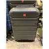 Image 2 : 3 PIECE SWISS GEAR SUITCASE SET
