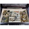 Image 2 : JEWELRY BOX WITH ASSORTED JEWELRY CONTENTS